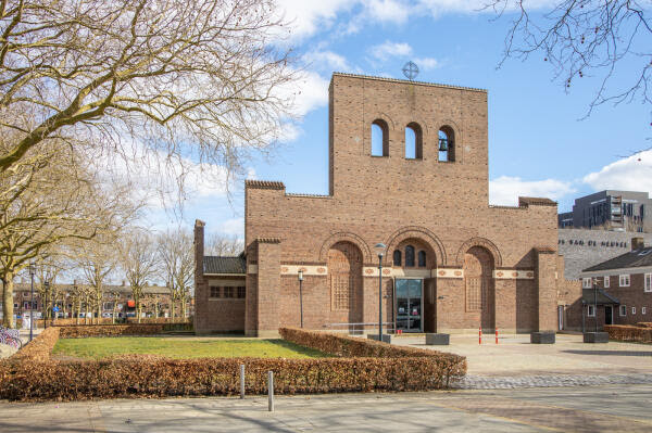 26101402mgrnolensplein