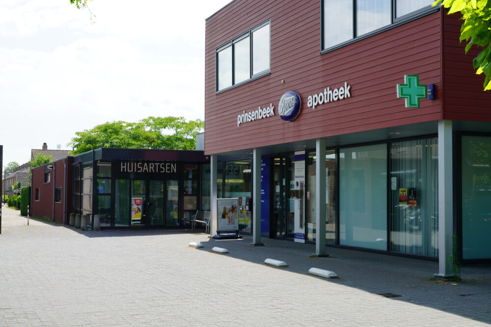 25070202huisartsenpostpbadv