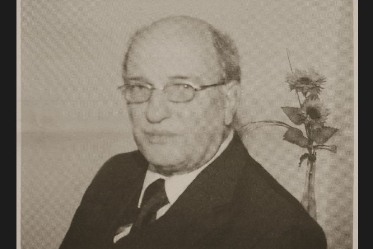 26090201toinevannispen1