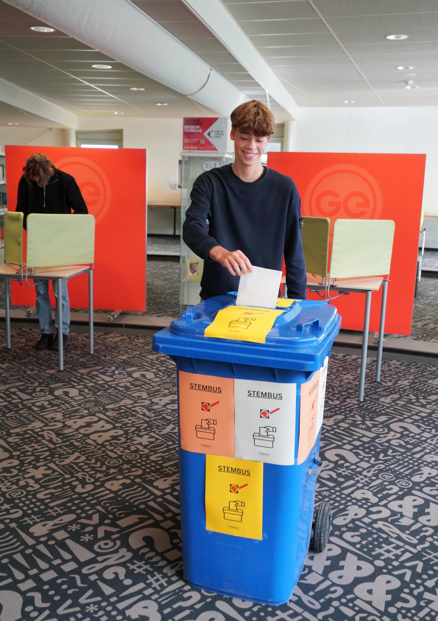 25102801geverkiezingen4adv