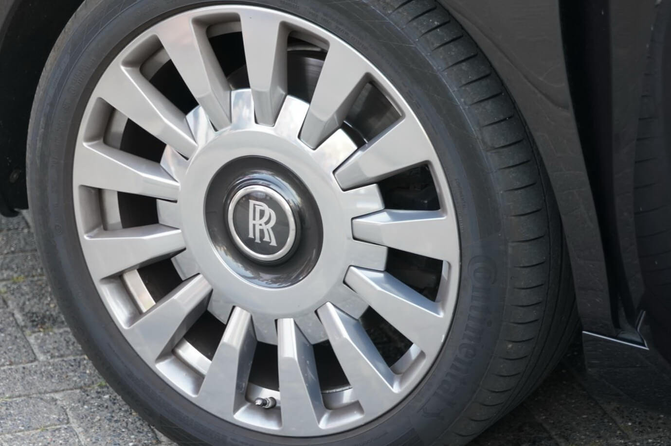 26060802rollsroyce