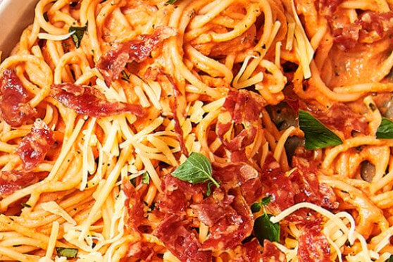 25072501spaghettimetpaprika-carbonaradirk
