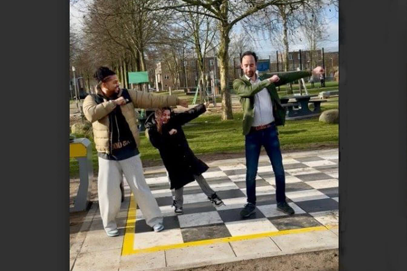 26031101parkkesteren
