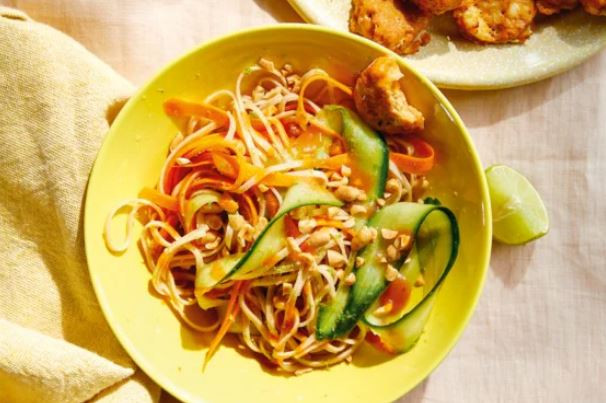 26041701thaiseviskoekjesmetwortelennoodlesalade_jumbo