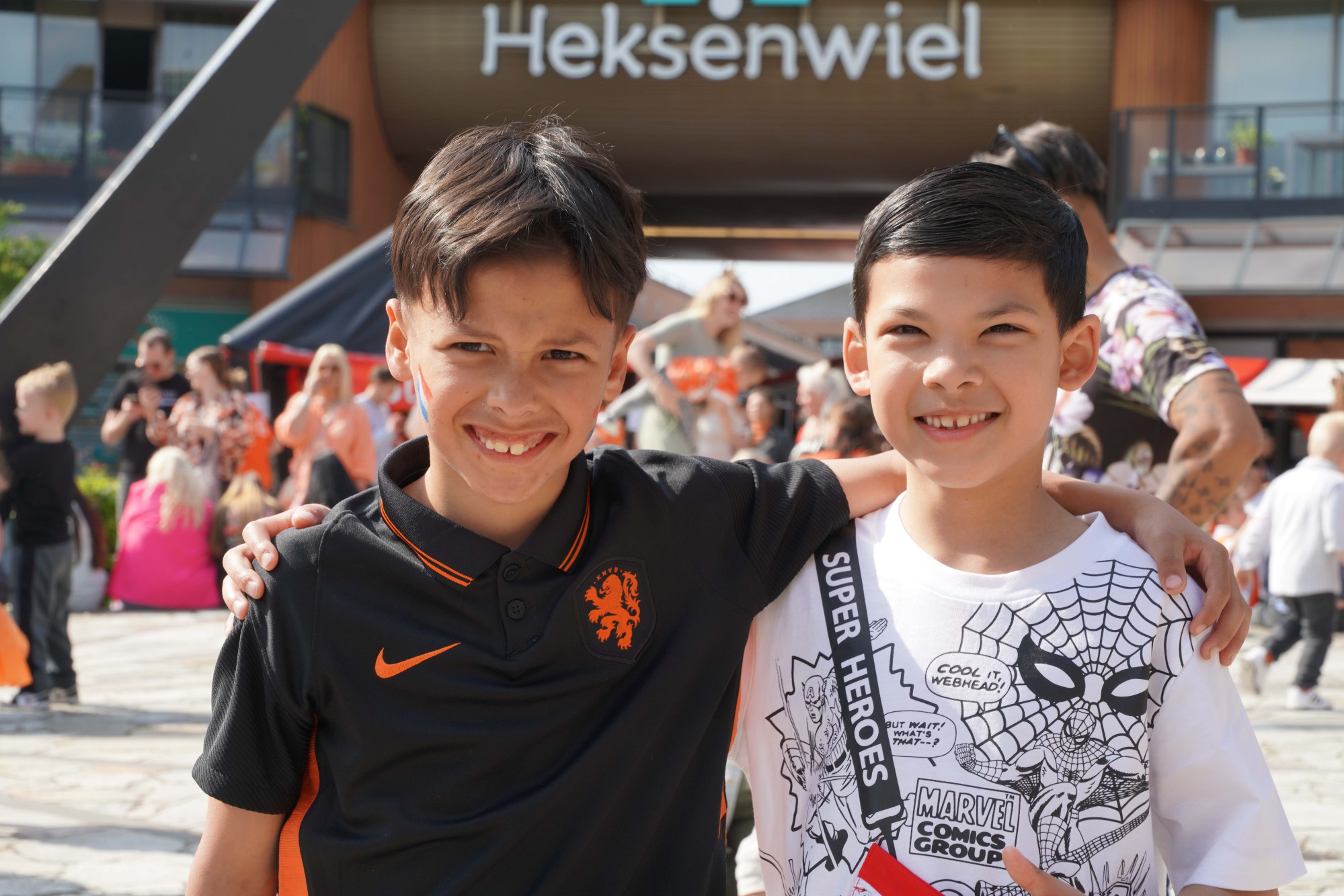 25042802koningsdag11adv