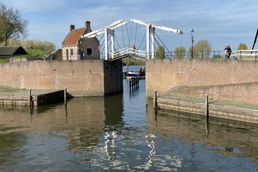 26062403toerdebaronieheusdengdb