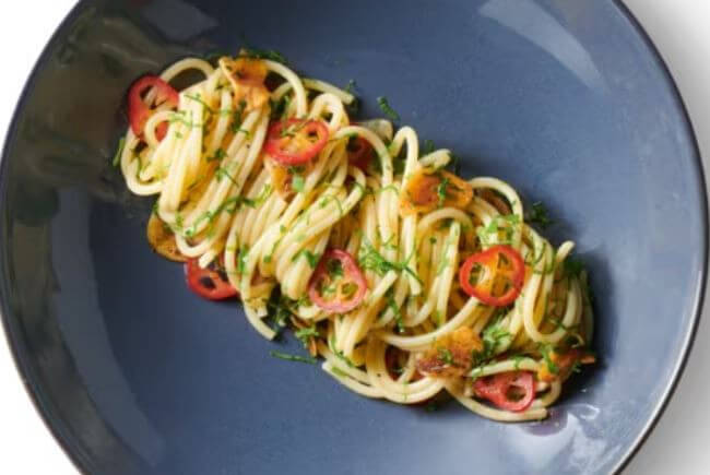 25030701spaghetti2metknoflookenpeperjumbo