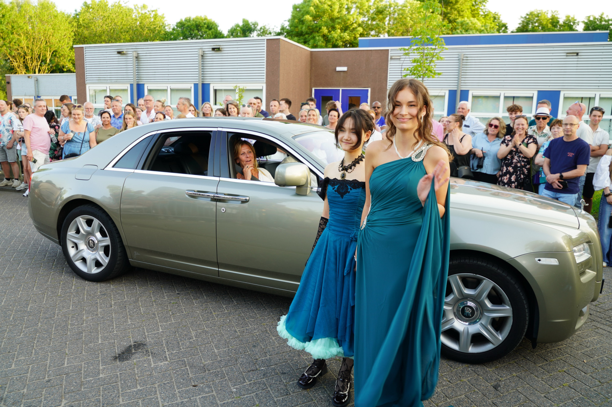 26052701gala14adv