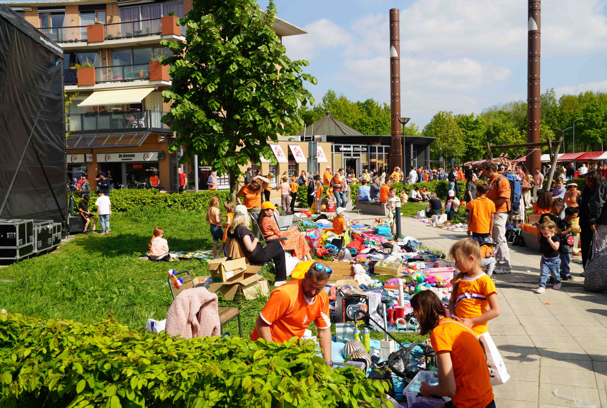 25042802koningsdag08adv