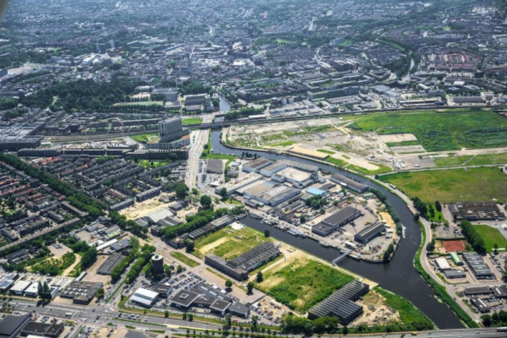25061401luchtfototzoet